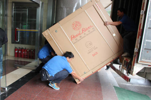 龙城钢琴贵重工艺品无忧运